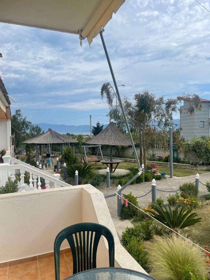 Zverneci Hotel Vila Andi מראה חיצוני תמונה
