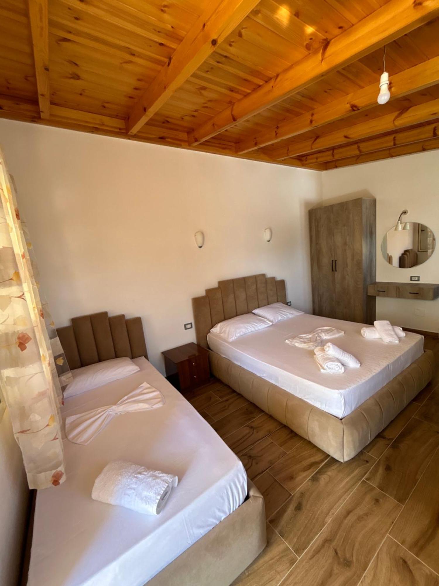 Zverneci Hotel Vila Andi מראה חיצוני תמונה